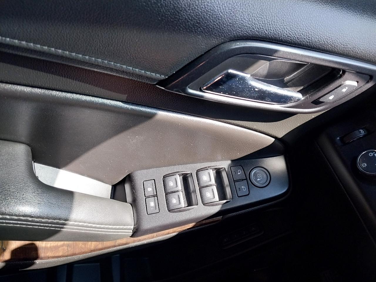Chevrolet Tahoe 4WD 4dr LT 2018