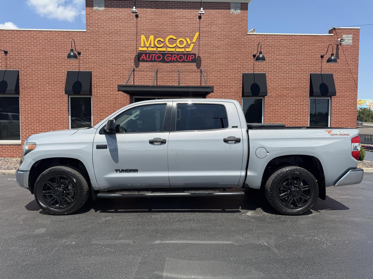 Toyota Tundra 4WD SR5 CrewMax 5.5' Bed 5.7L FFV (Natl) 2019