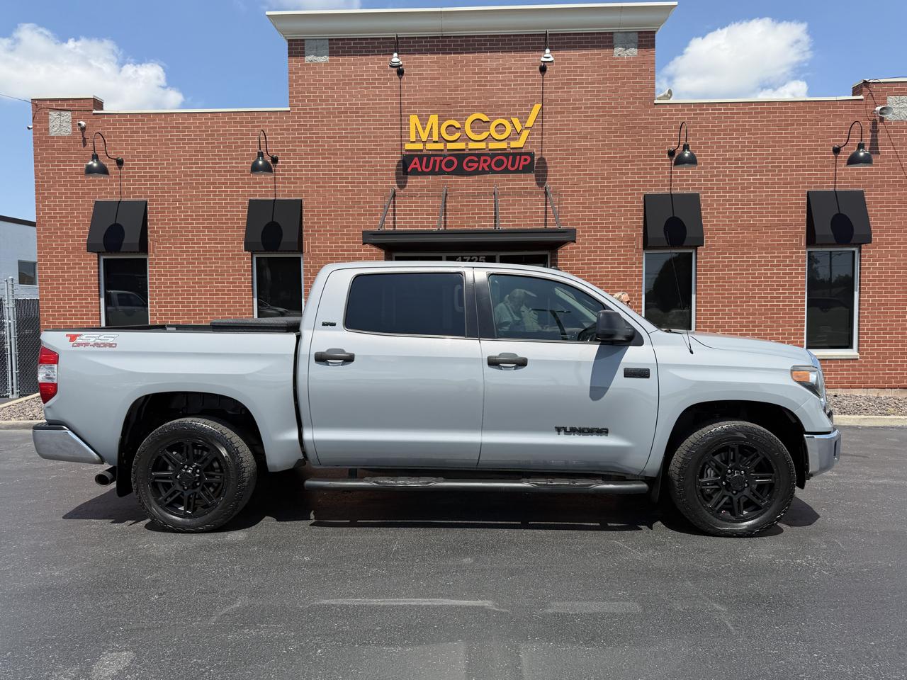 Toyota Tundra 4WD SR5 CrewMax 5.5' Bed 5.7L FFV (Natl) 2019