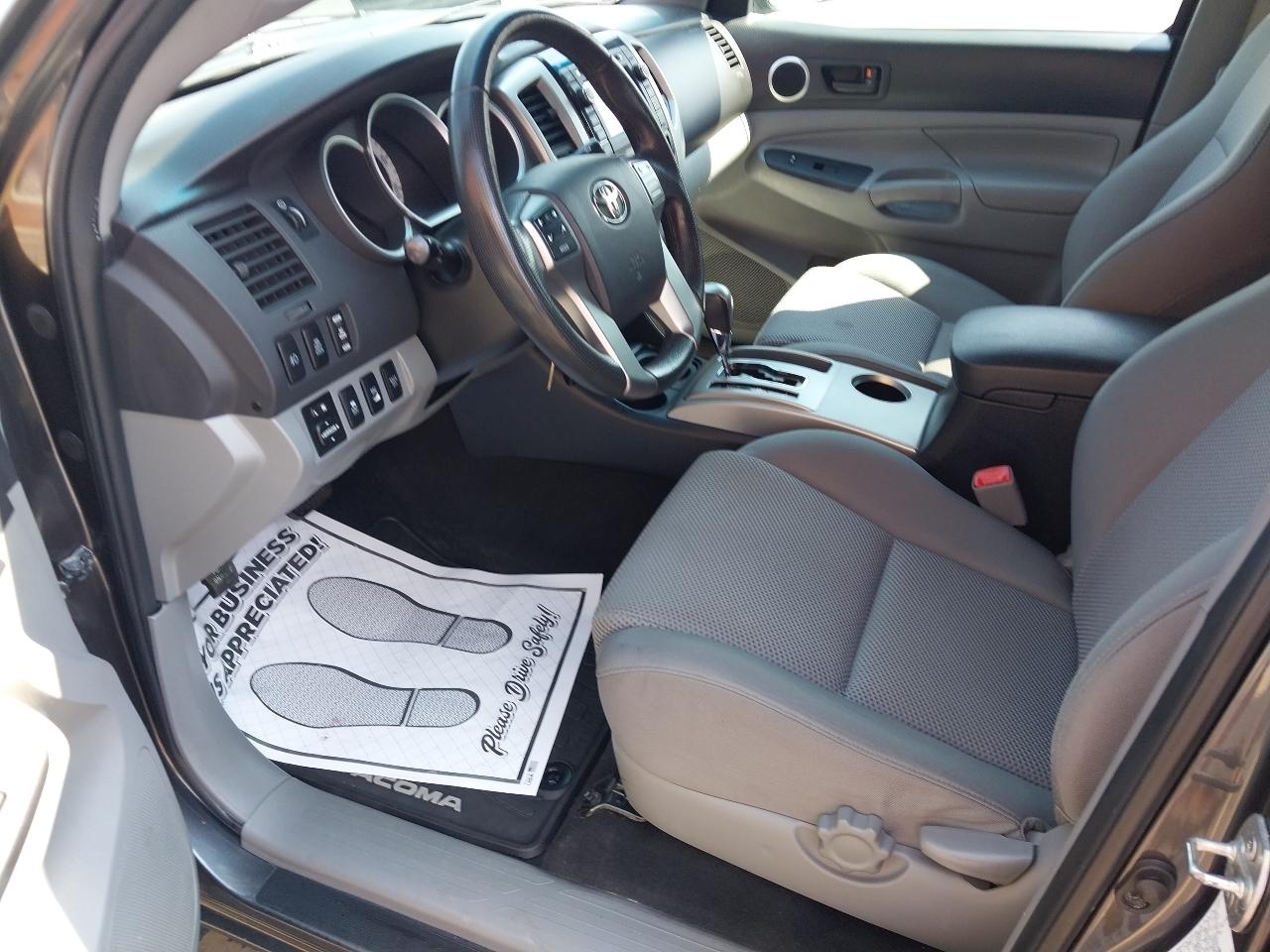 Toyota Tacoma SR5 Double Cab 4WD V6 2013