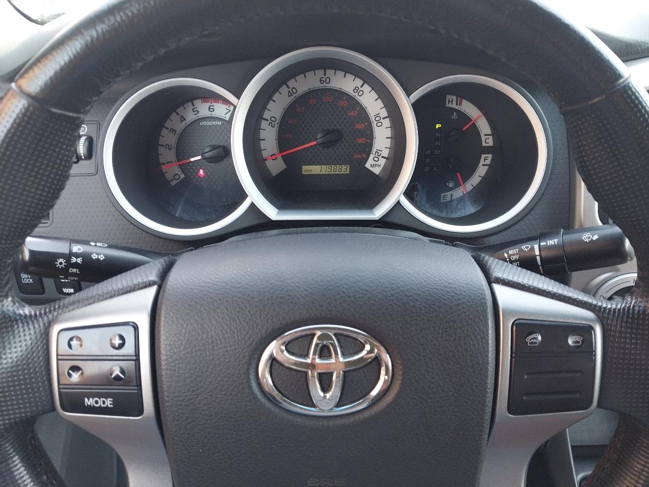 Toyota Tacoma SR5 Double Cab 4WD V6 2013