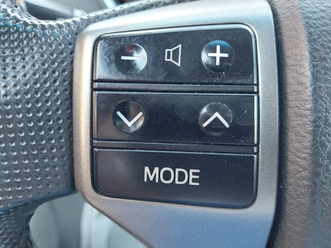 Toyota Tacoma SR5 Double Cab 4WD V6 2013