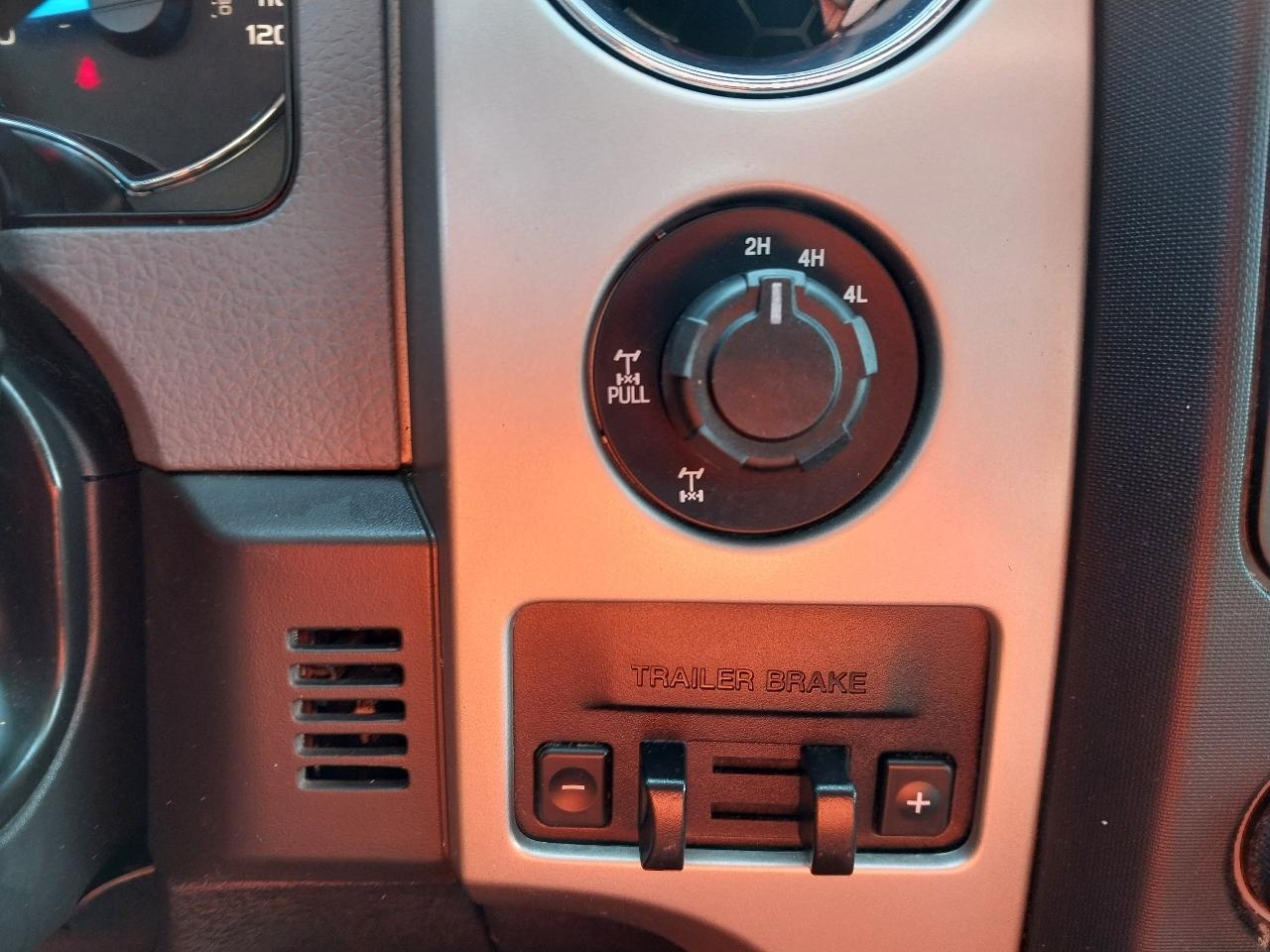 Ford F-150 XLT SuperCrew 4WD 2014