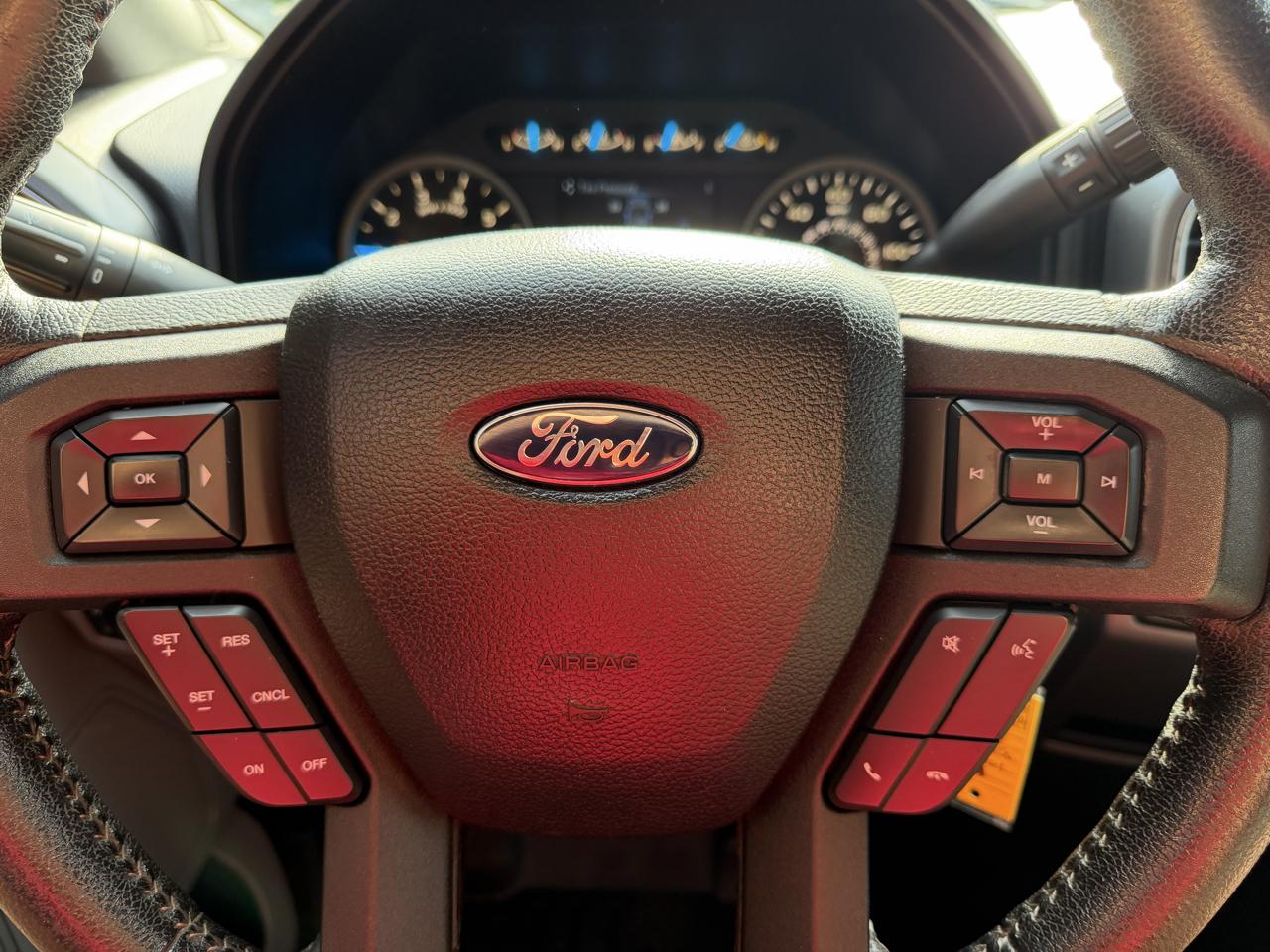 Ford F-150 4WD SuperCrew 145" XLT 2015