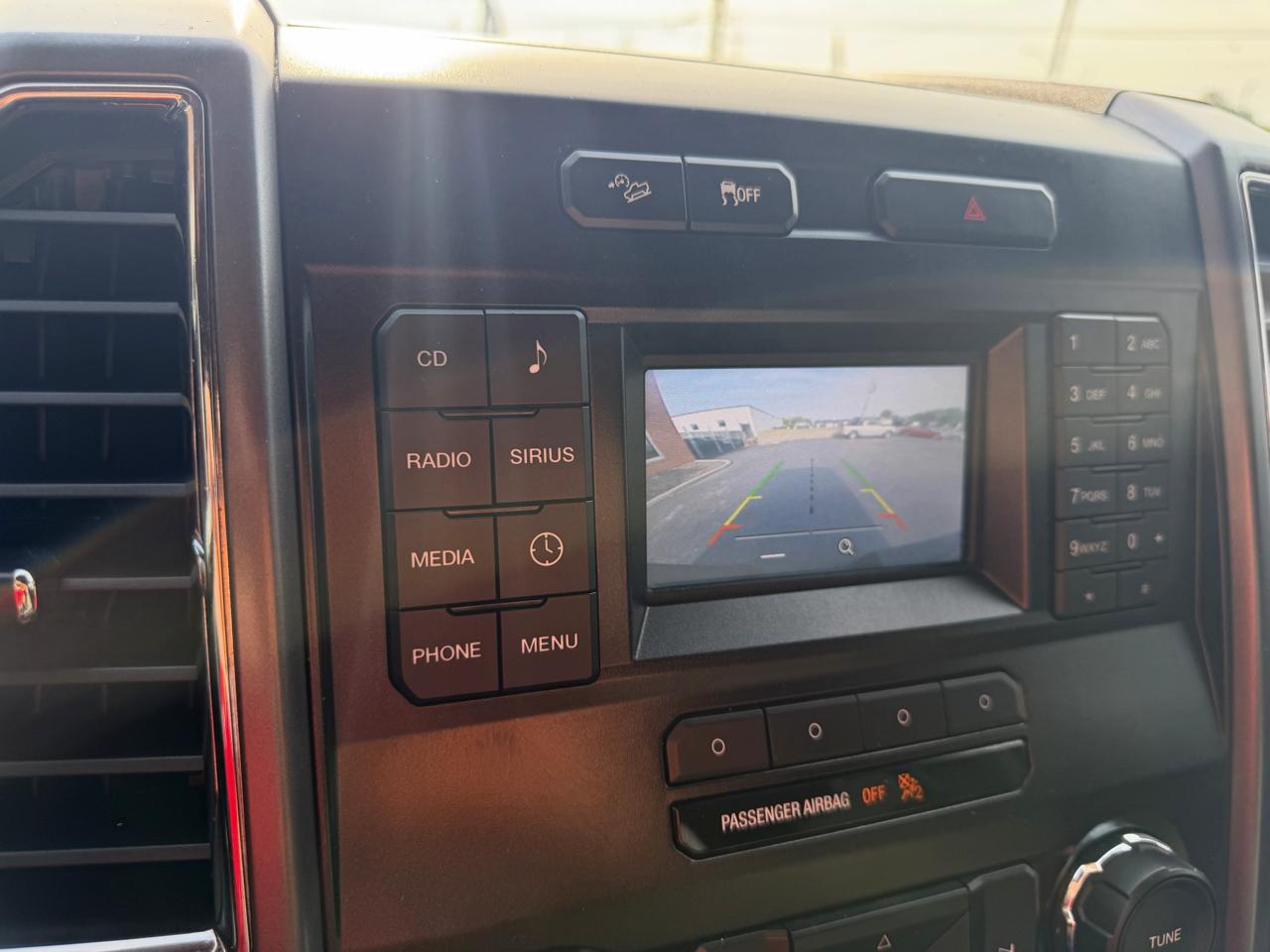 Ford F-150 4WD SuperCrew 145" XLT 2015