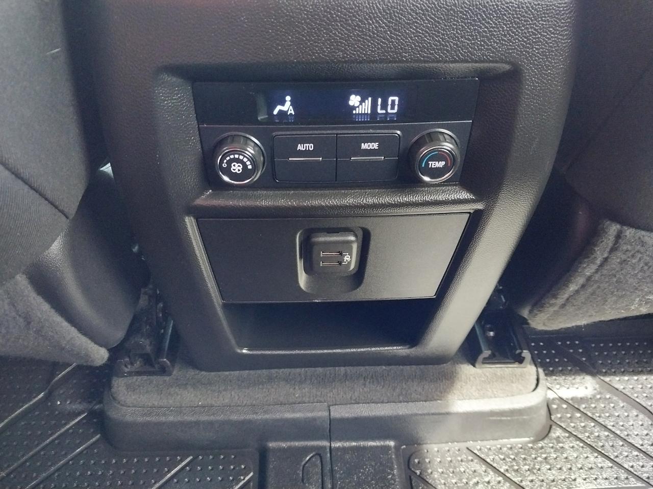 Chevrolet Traverse FWD 4dr LT Cloth w/1LT 2020