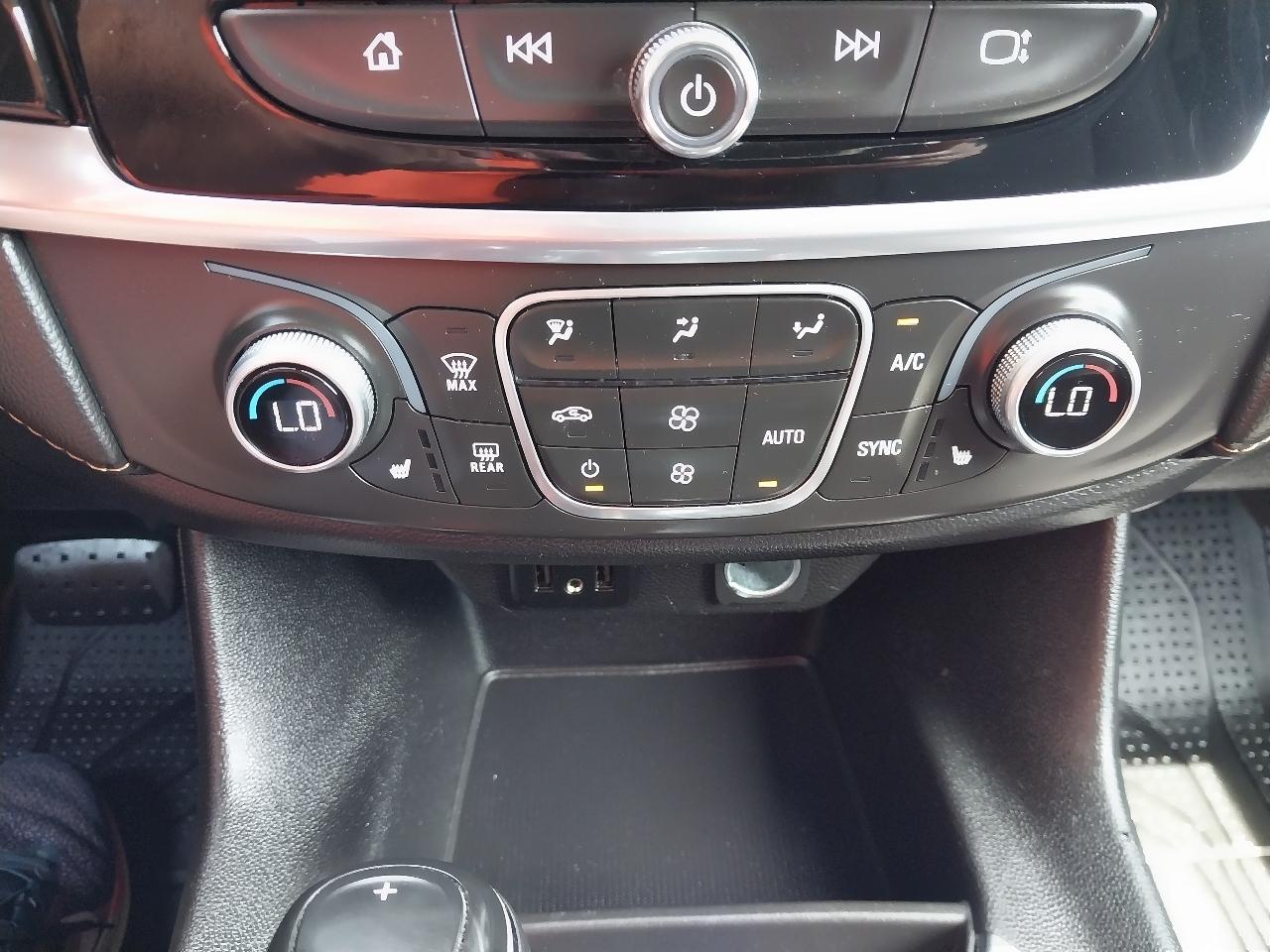 Chevrolet Traverse FWD 4dr LT Cloth w/1LT 2020