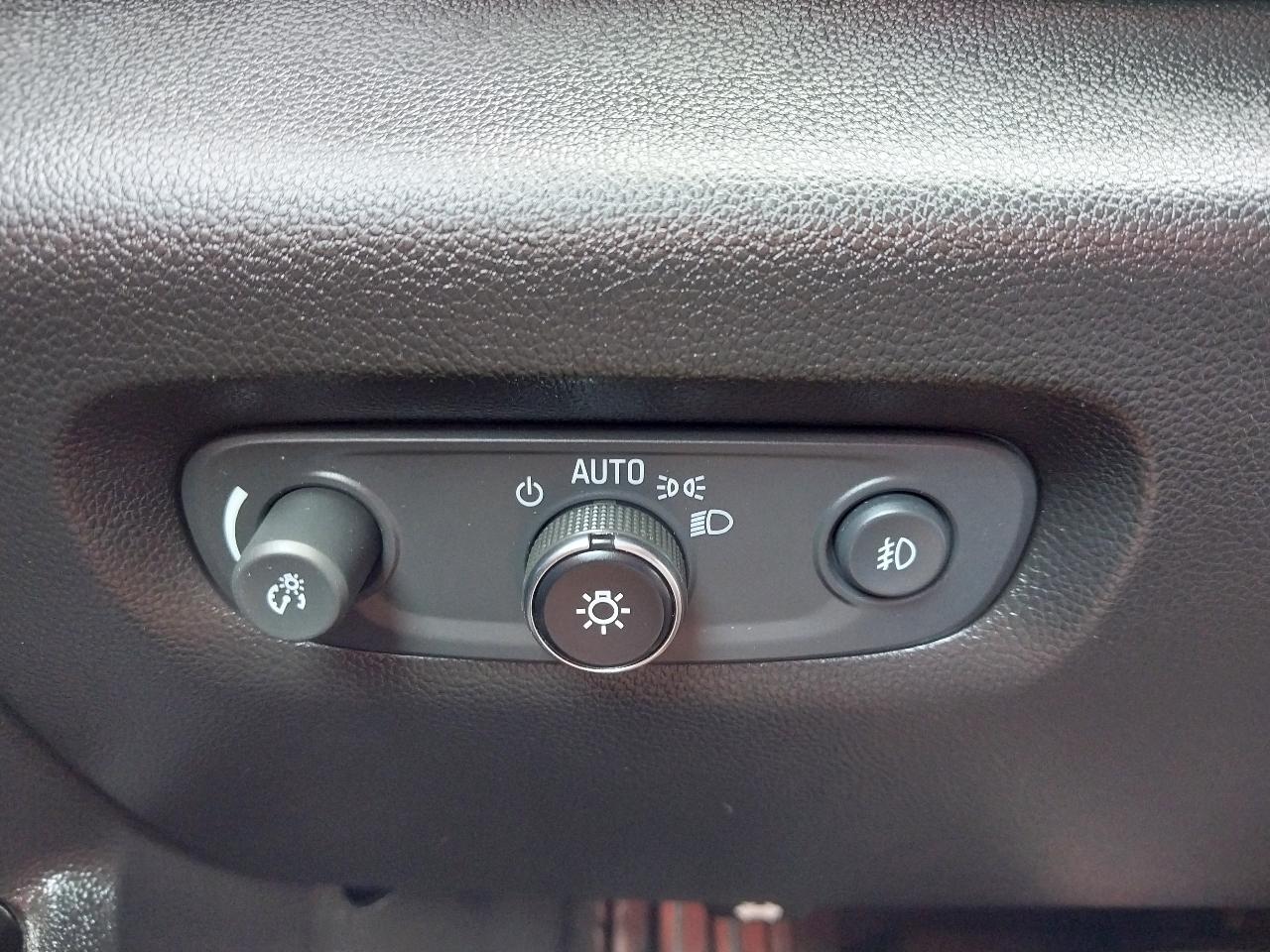 Chevrolet Traverse FWD 4dr LT Cloth w/1LT 2020