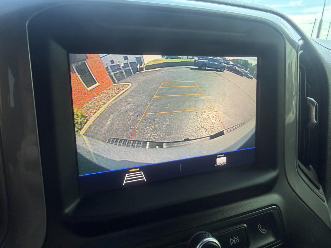 Chevrolet Silverado 2500HD 4WD Crew Cab 159" Custom 2021