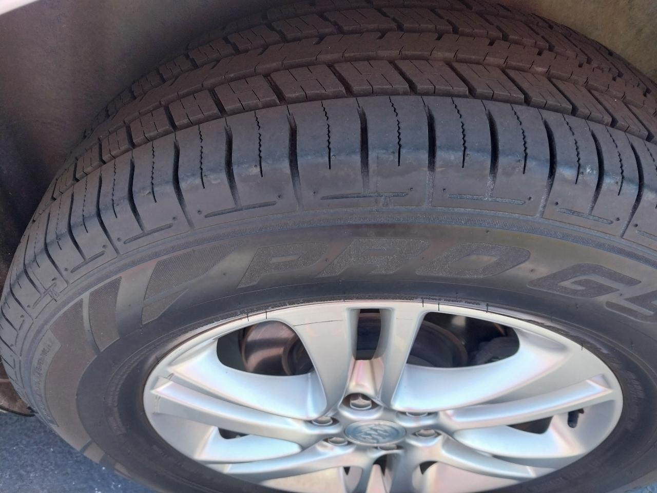 Buick Enclave FWD 4dr Essence 2020