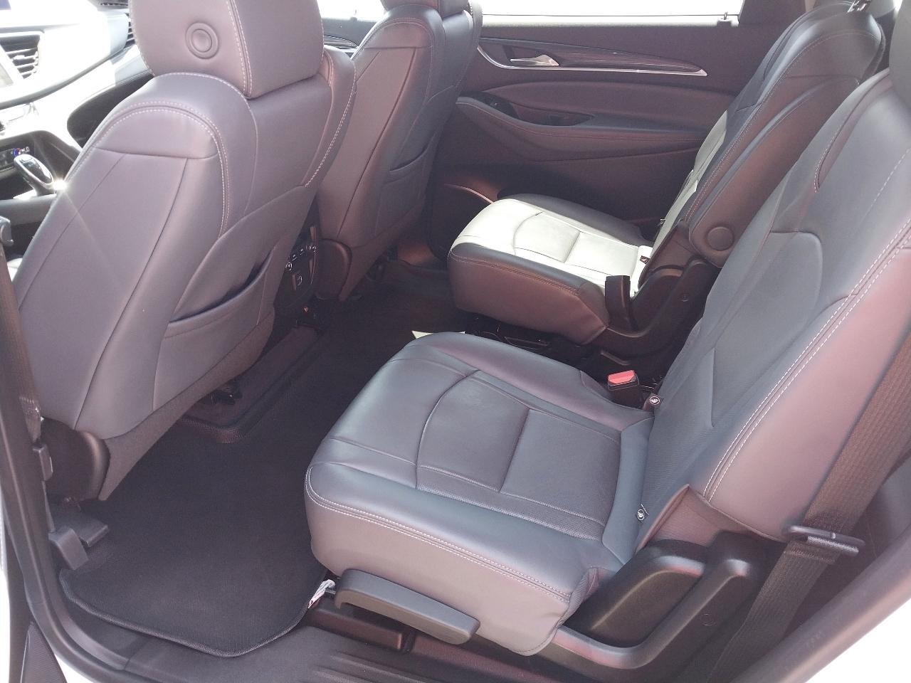Buick Enclave FWD 4dr Essence 2020