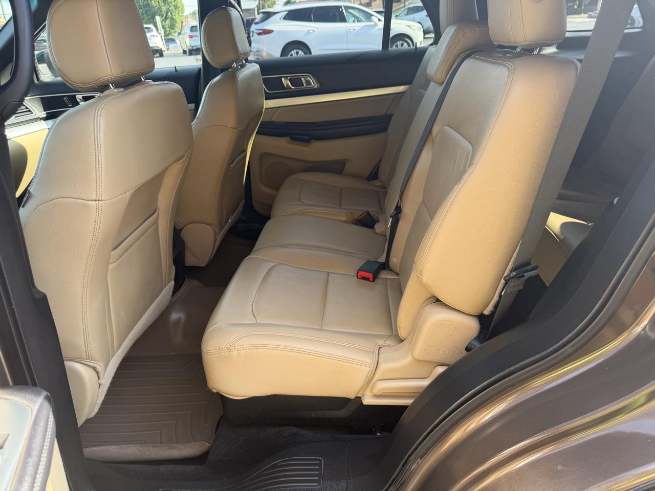 Ford Explorer FWD 4dr XLT 2016