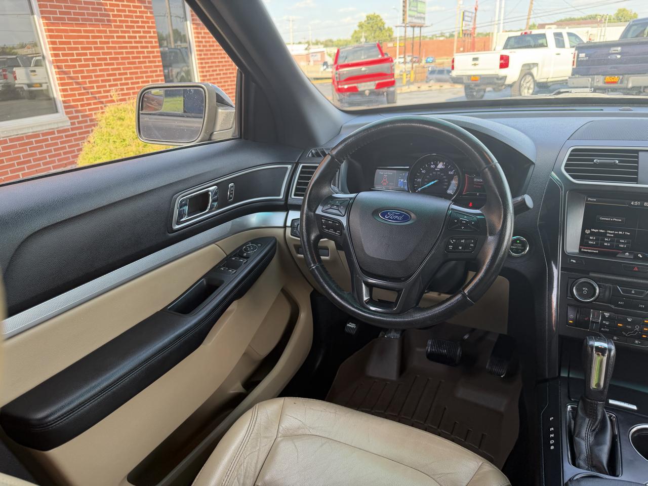 Ford Explorer FWD 4dr XLT 2016