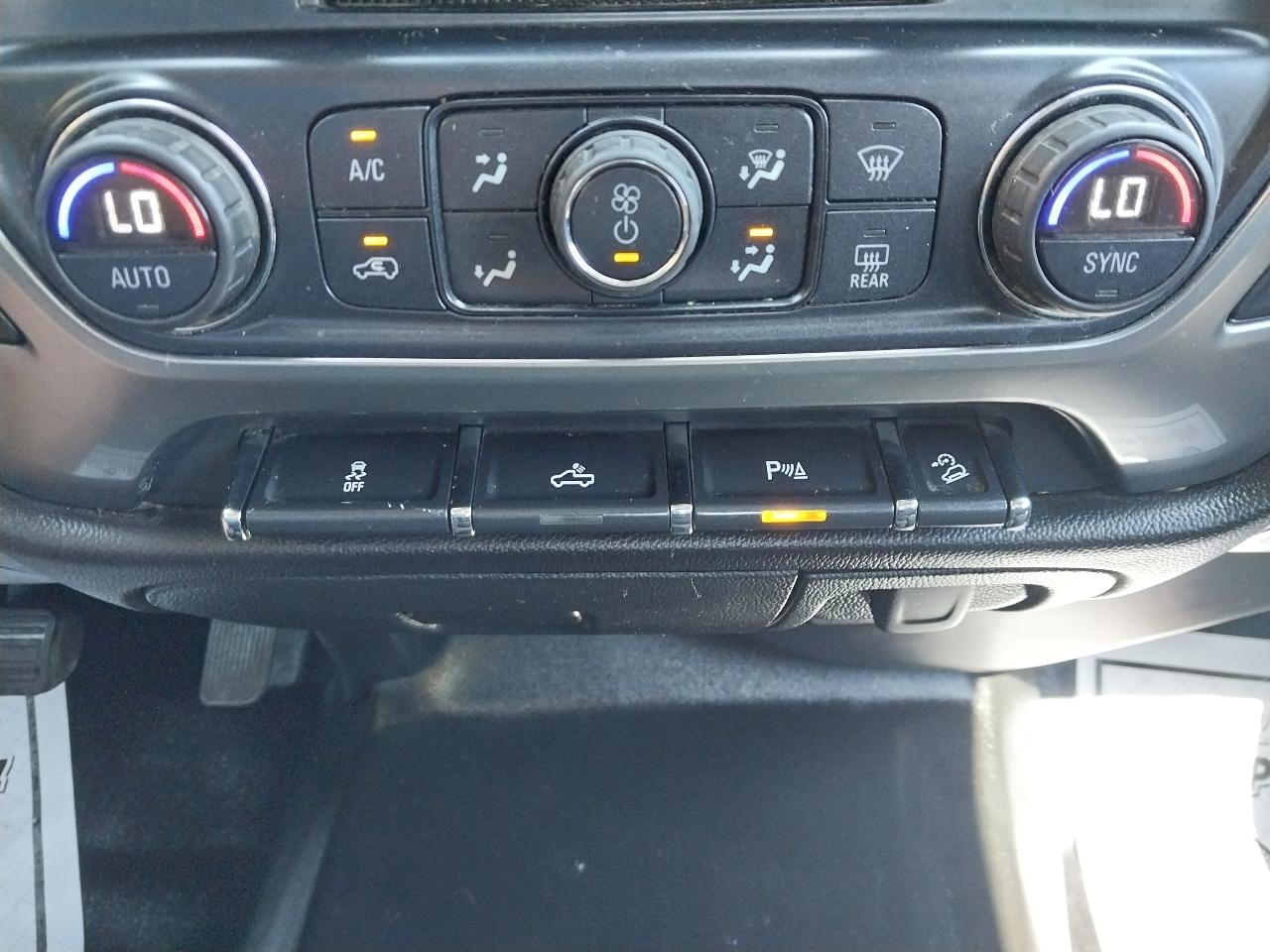 Chevrolet Silverado 2500HD 4WD Double Cab 144.2" LT 2016