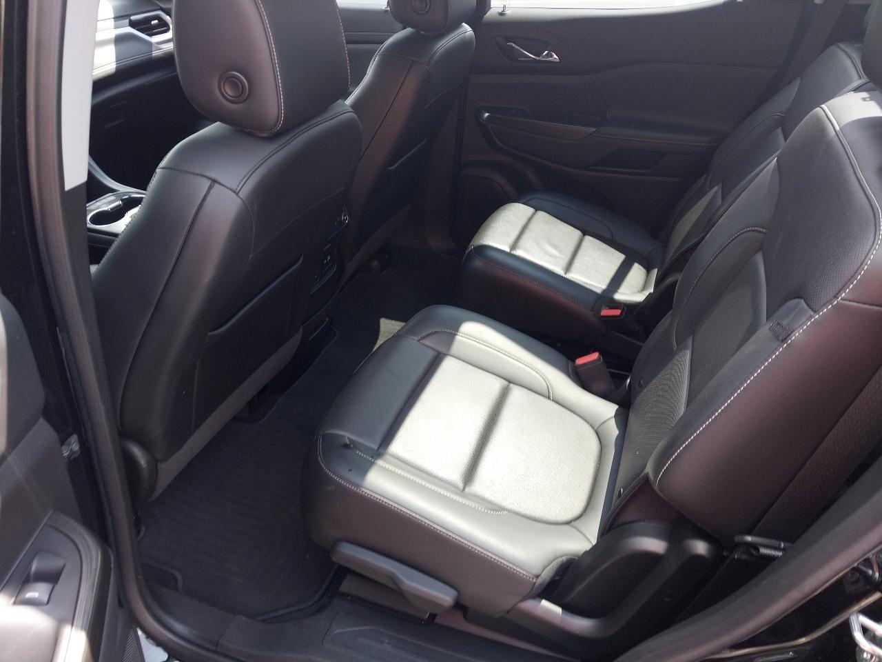 GMC Acadia FWD 4dr SLT 2023
