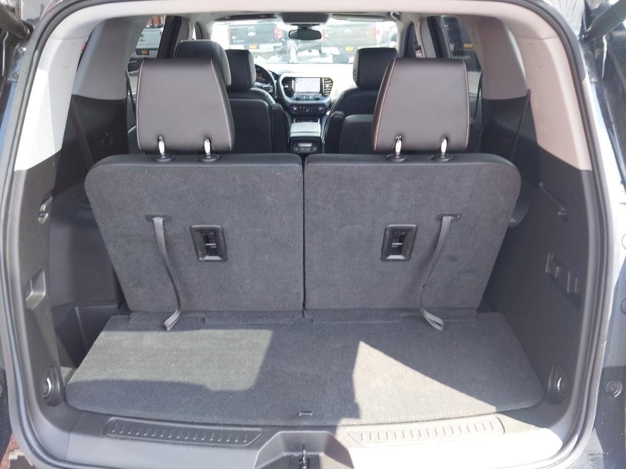 GMC Acadia FWD 4dr SLT 2023