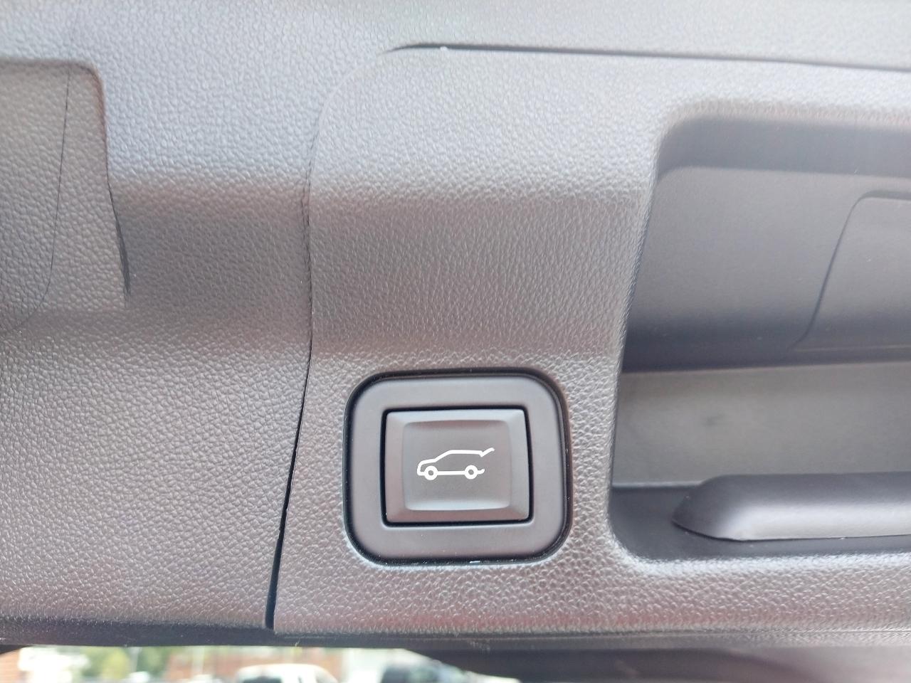 GMC Acadia FWD 4dr SLT 2023