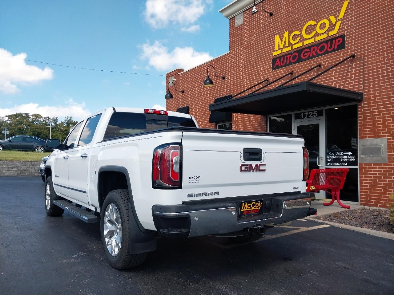 GMC Sierra 1500 4WD Crew Cab 143.5" SLT 2018