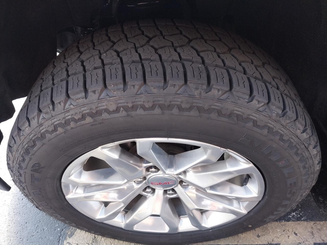 GMC Sierra 1500 4WD Crew Cab 143.5" SLT 2018
