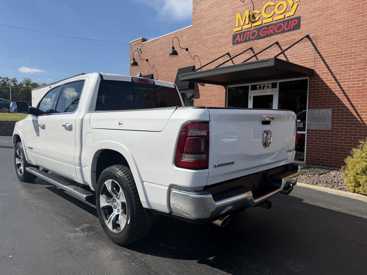 RAM 1500 Laramie 4x4 Crew Cab 5'7" Box 2019