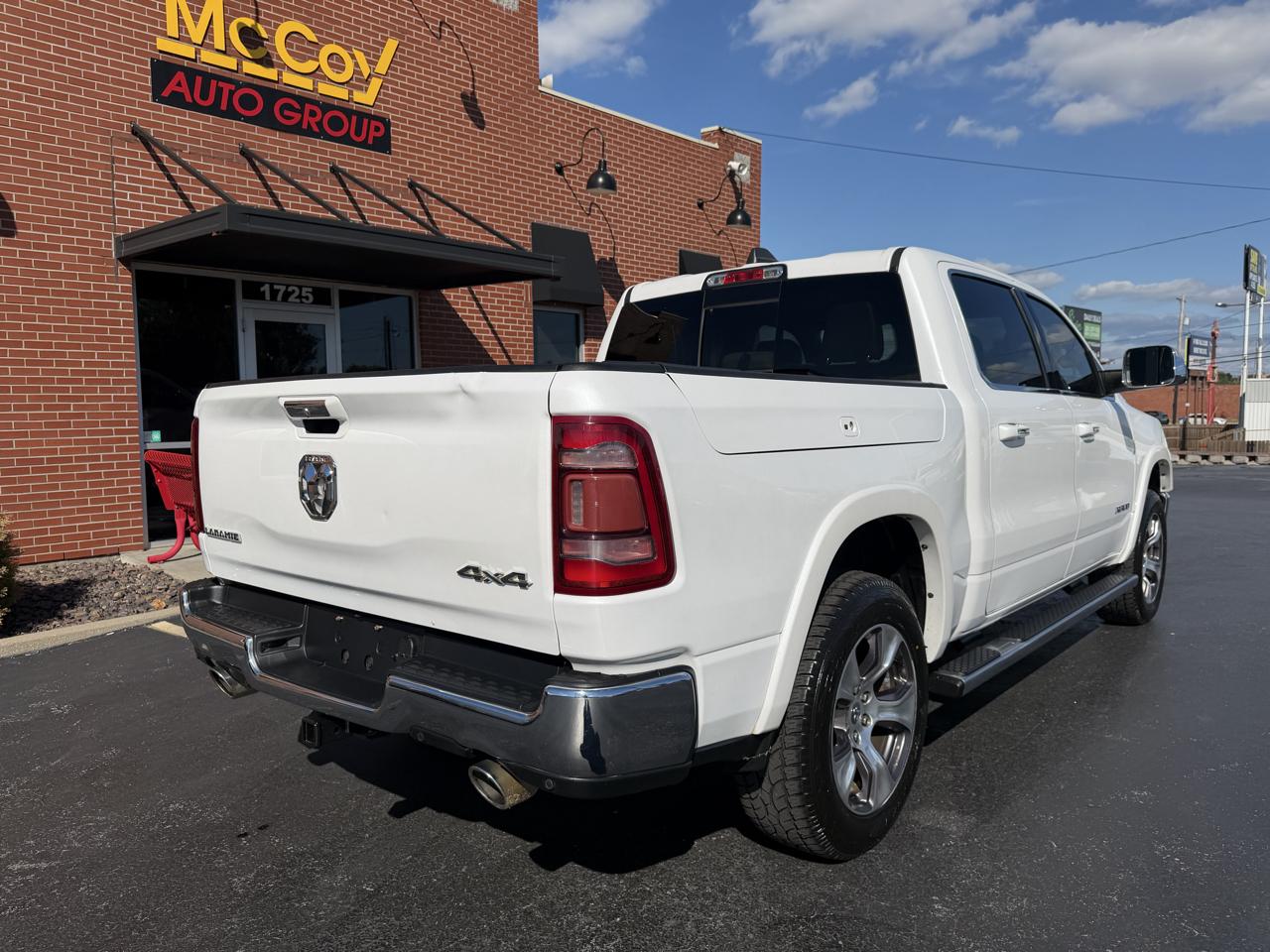 RAM 1500 Laramie 4x4 Crew Cab 5'7" Box 2019