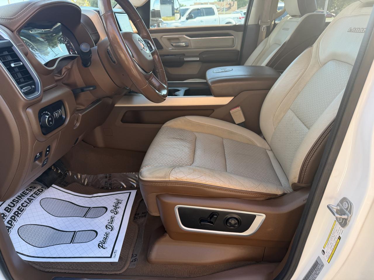RAM 1500 Laramie 4x4 Crew Cab 5'7" Box 2019