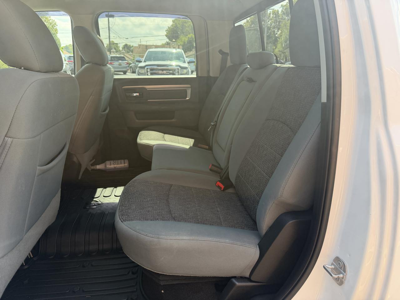 RAM 2500 Big Horn 4x4 Crew Cab 6'4" Box 2018