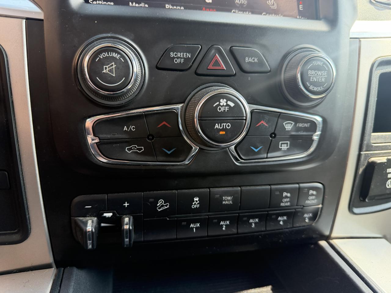 RAM 2500 Big Horn 4x4 Crew Cab 6'4" Box 2018