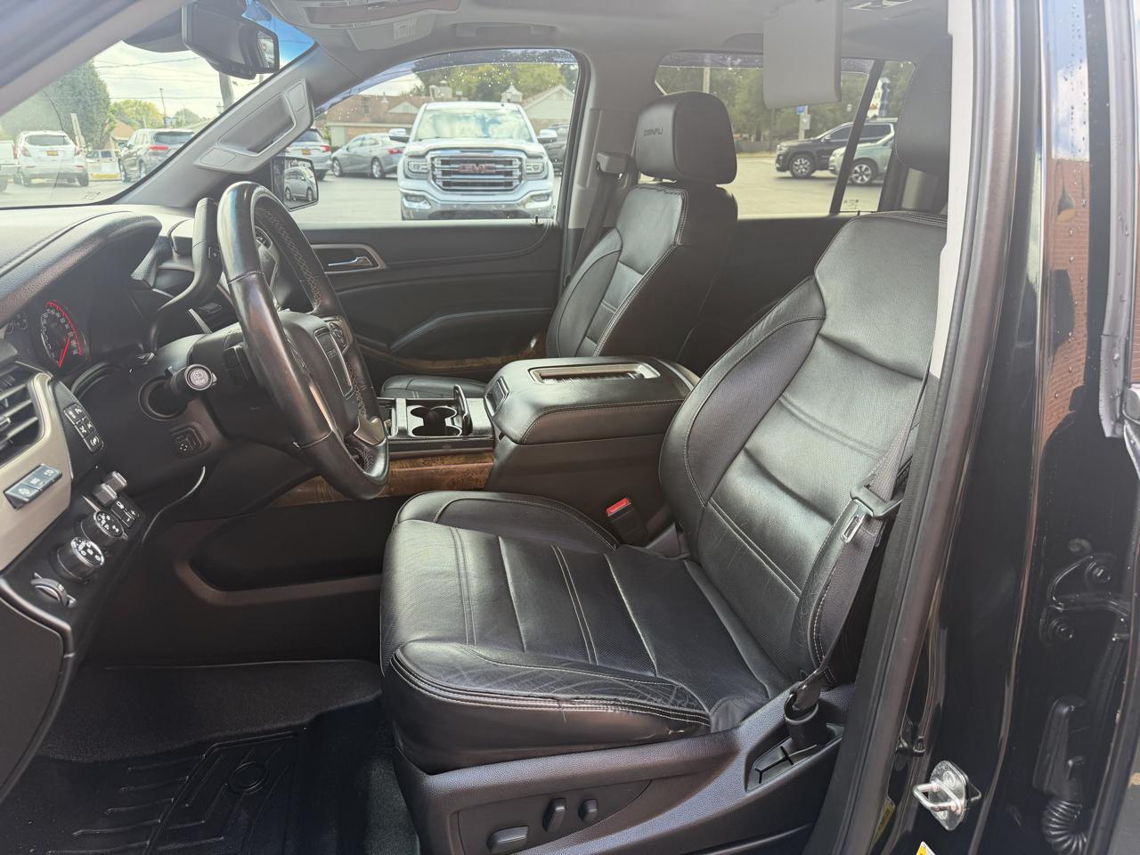 GMC Yukon XL 4WD 4dr Denali 2016