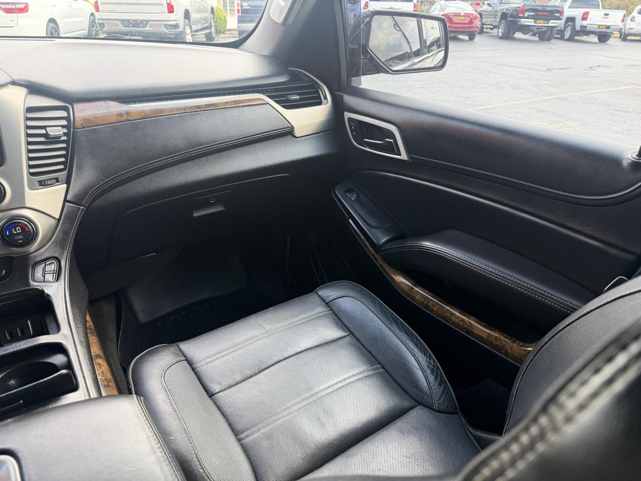 GMC Yukon XL 4WD 4dr Denali 2016