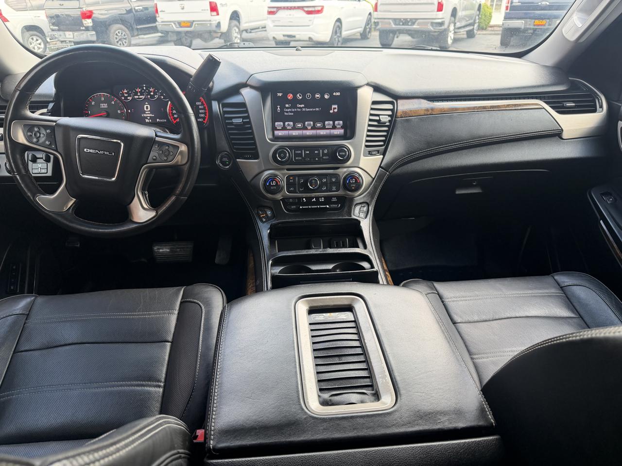 GMC Yukon XL 4WD 4dr Denali 2016