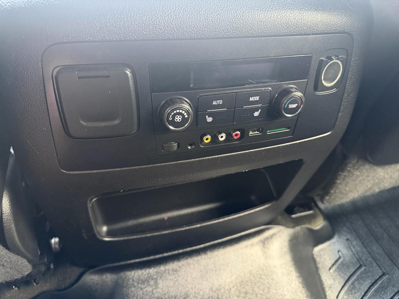 GMC Yukon XL 4WD 4dr Denali 2016