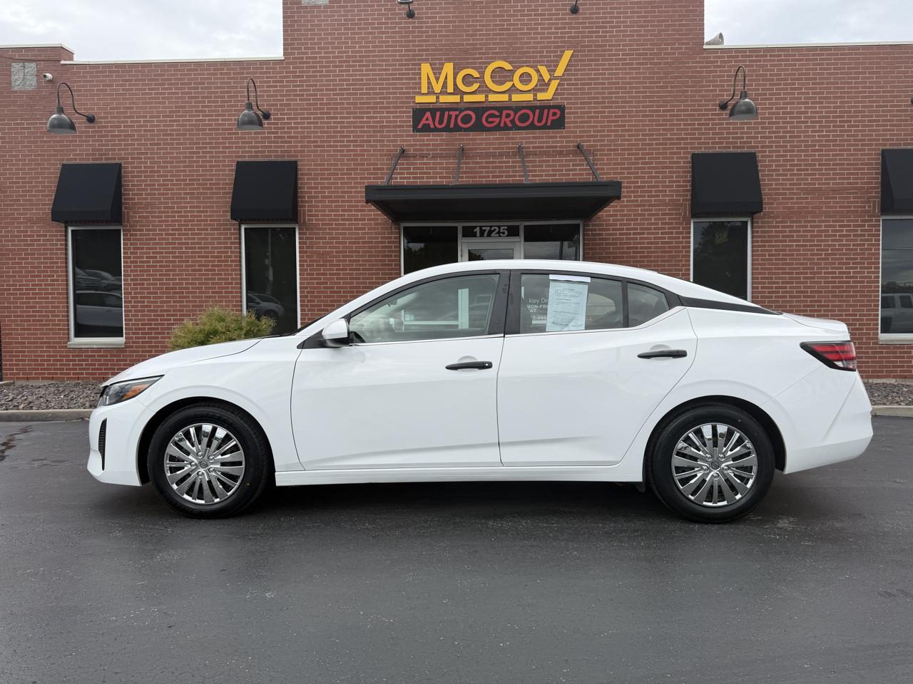 Nissan Sentra S CVT 2024