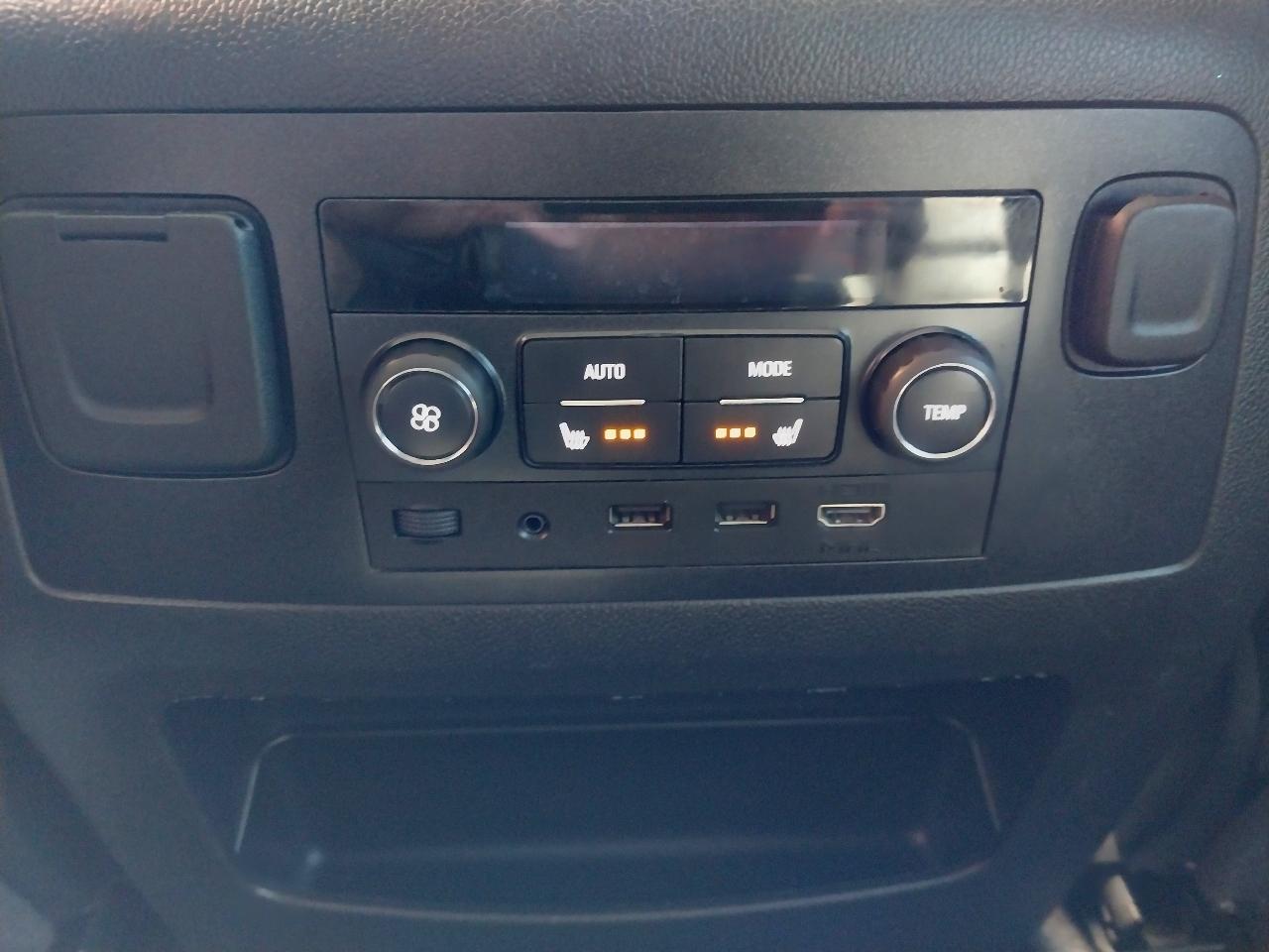 GMC Yukon XL 4WD 4dr SLT 2020