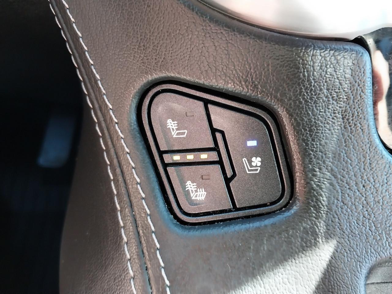 GMC Yukon XL 4WD 4dr SLT 2020