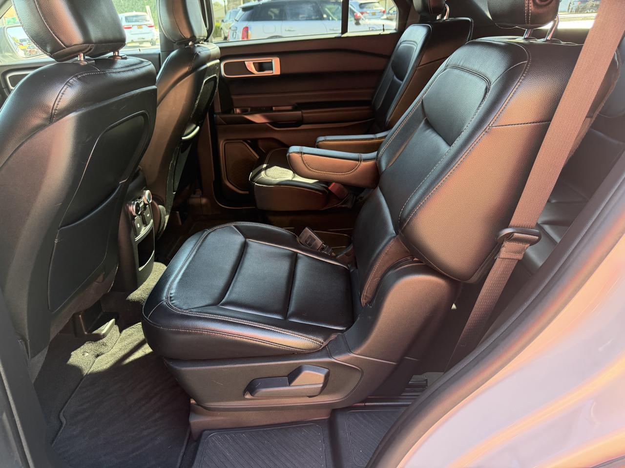 Ford Explorer XLT 4WD 2020