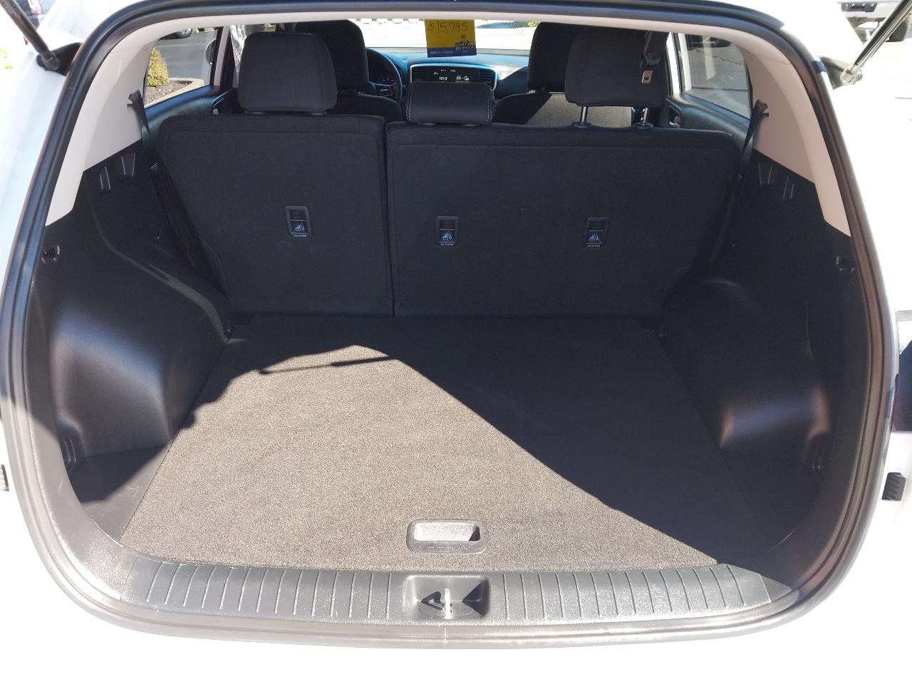 Kia Sportage LX FWD 2020