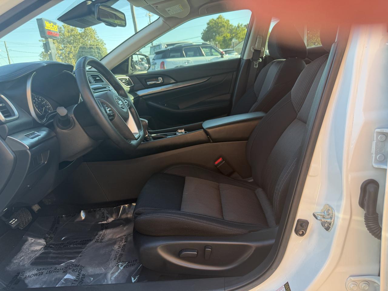 Nissan Maxima S 3.5L 2020