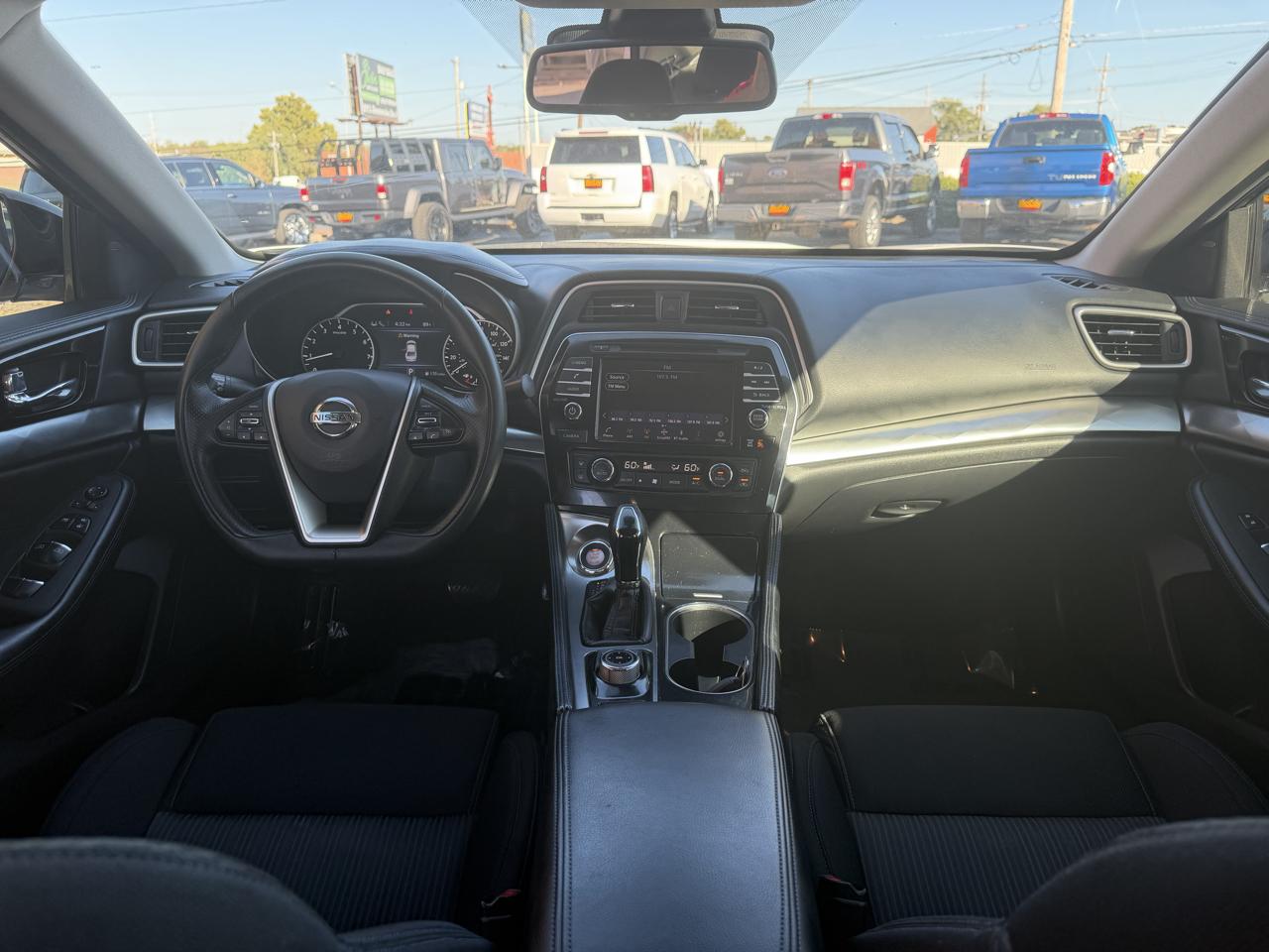 Nissan Maxima S 3.5L 2020