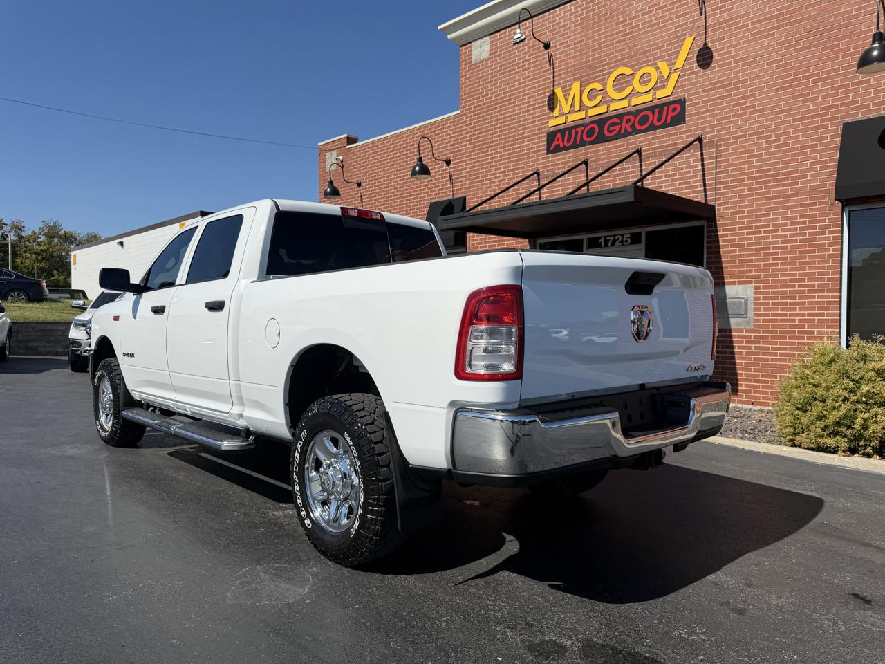 RAM 2500 Tradesman 4x4 Crew Cab 6'4" Box 2022