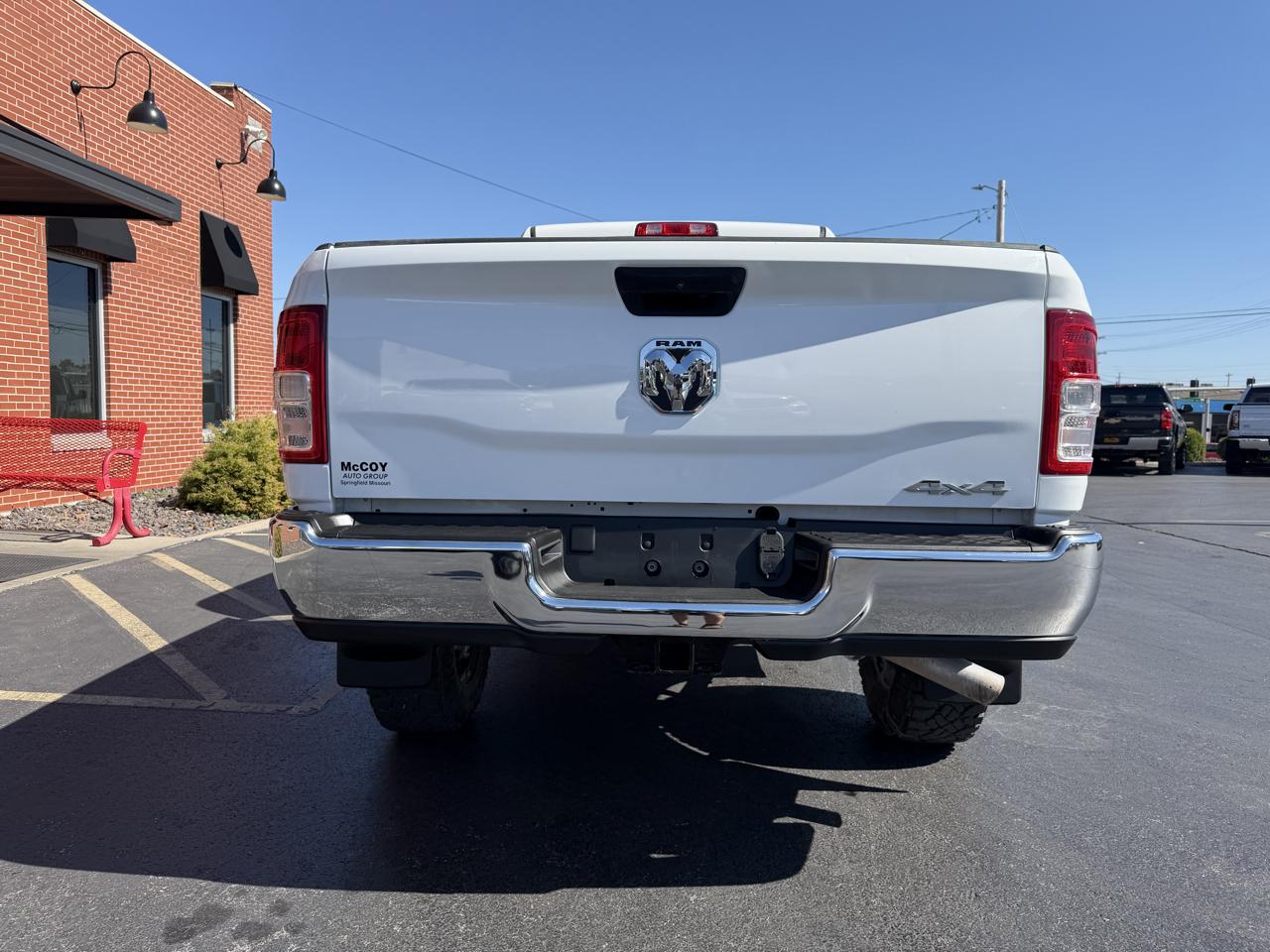 RAM 2500 Tradesman 4x4 Crew Cab 6'4" Box 2022