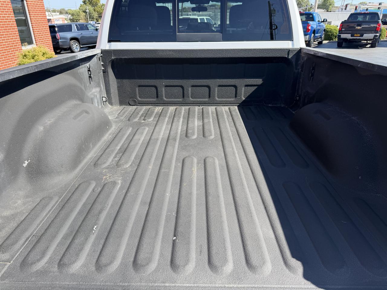 RAM 2500 Tradesman 4x4 Crew Cab 6'4" Box 2022