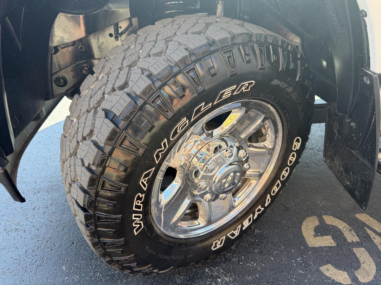 RAM 2500 Tradesman 4x4 Crew Cab 6'4" Box 2022