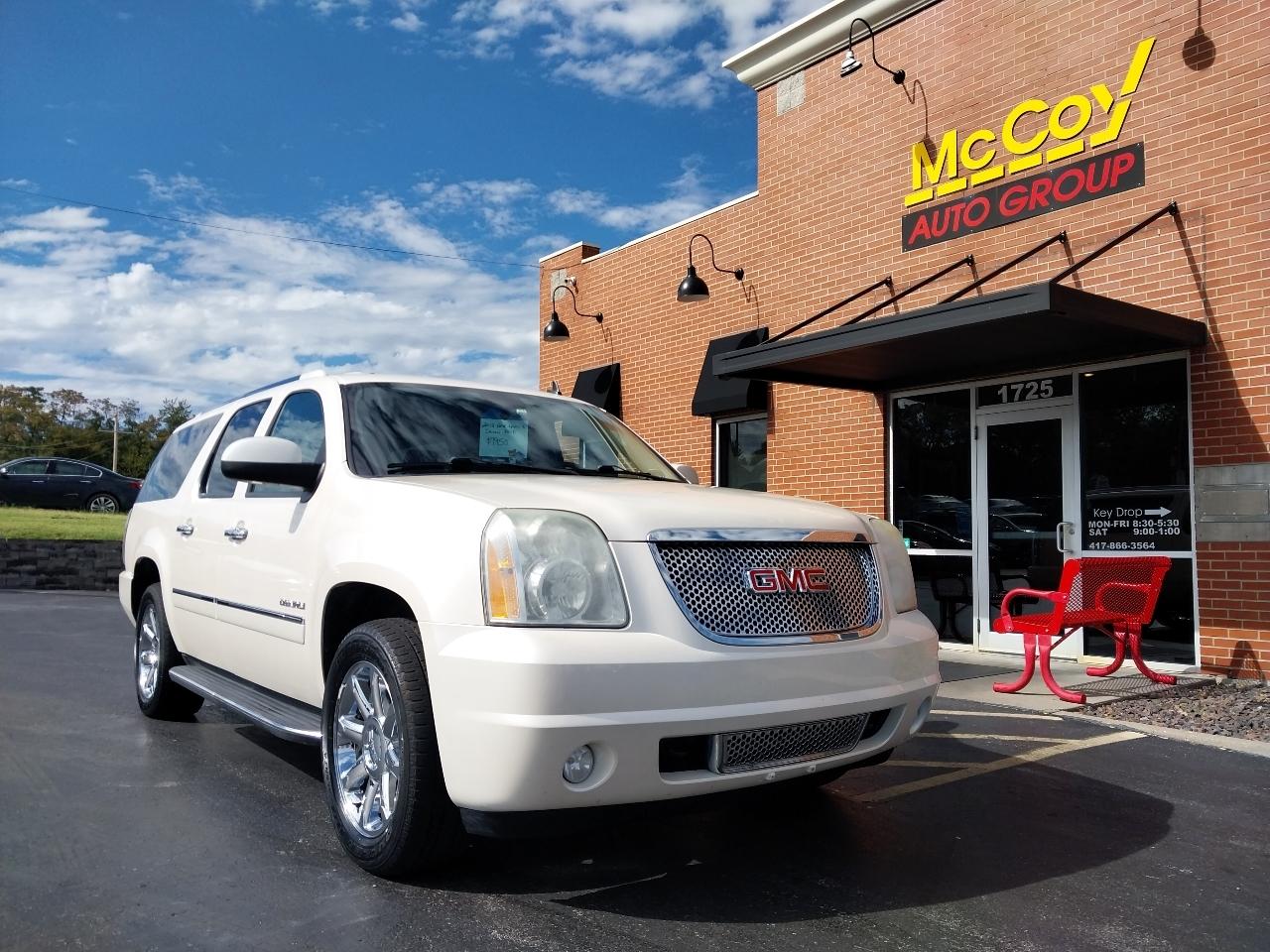 GMC Yukon XL AWD 4dr 1500 Denali 2012