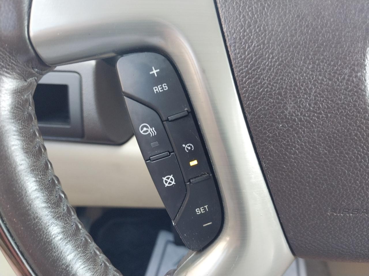 GMC Yukon XL AWD 4dr 1500 Denali 2012