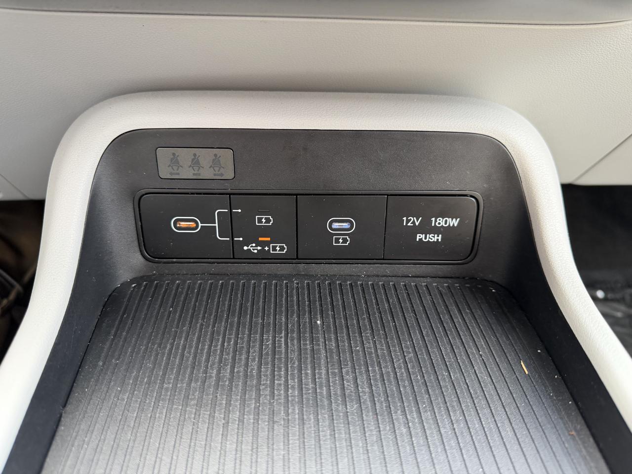 Hyundai Kona SEL AWD 2025