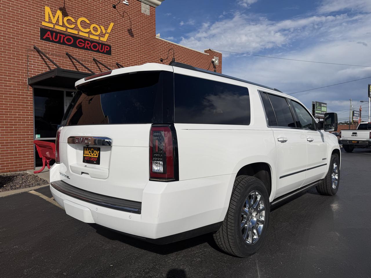 GMC Yukon XL 4WD 4dr Denali 2016