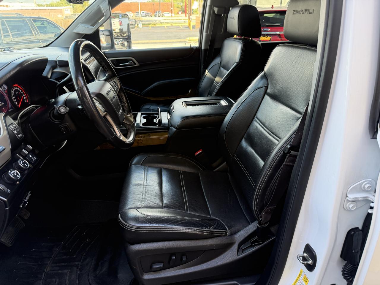 GMC Yukon XL 4WD 4dr Denali 2016