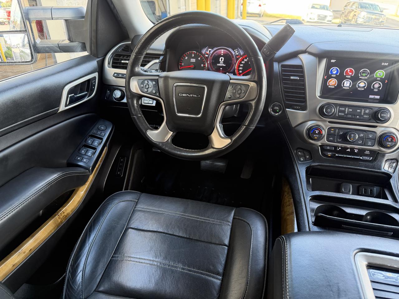 GMC Yukon XL 4WD 4dr Denali 2016