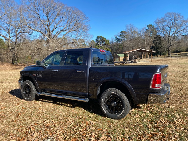 RAM 1500 Laramie Crew Cab SWB 4WD 2017